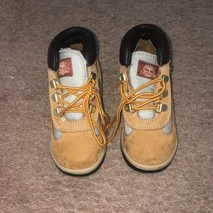 Kids timberland field boots